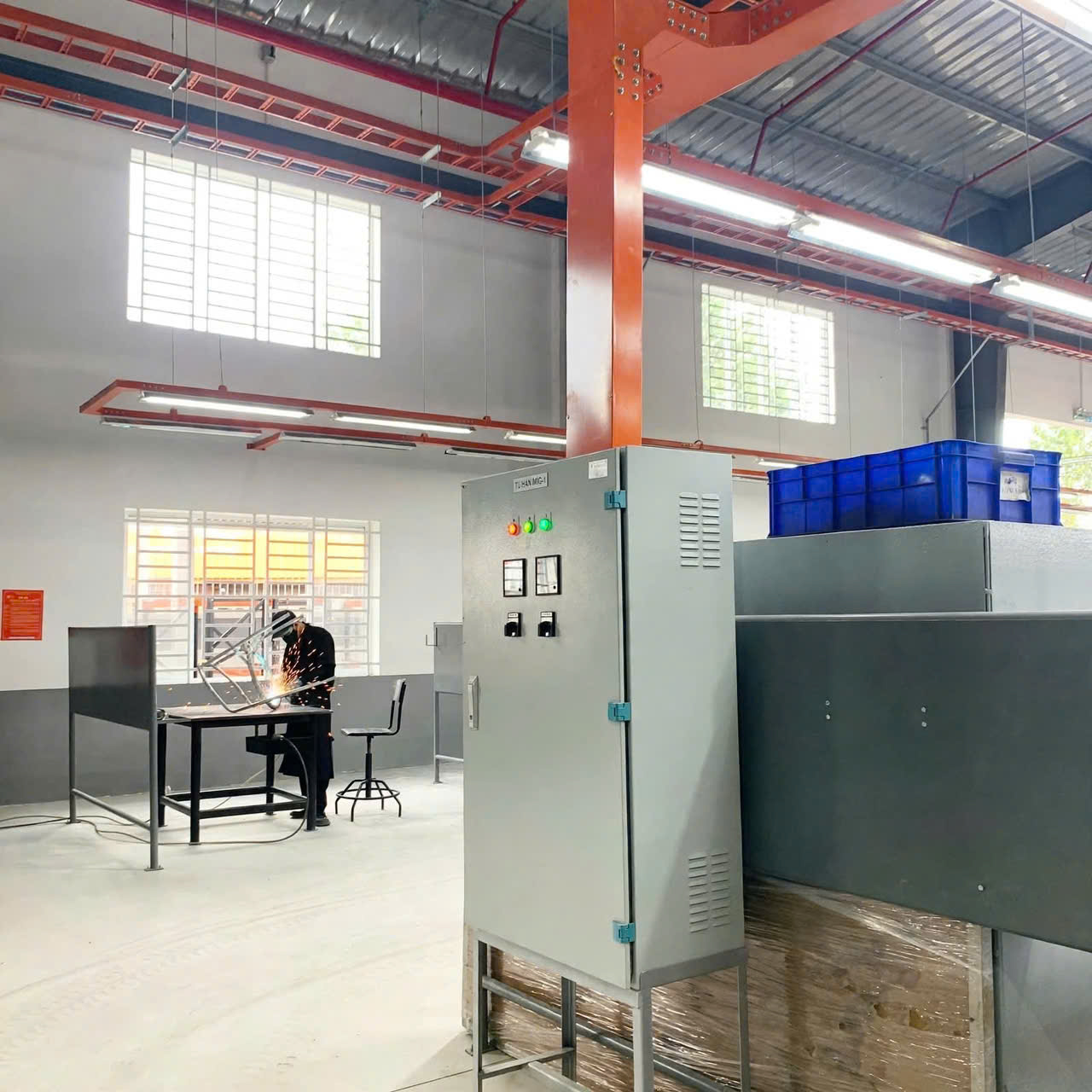 THI CÔNG ĐIỆN NHÀ XƯỞNG TÂY NINH